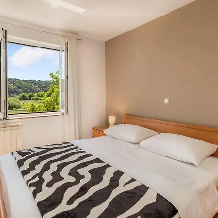 Lejlighed Family-friendly With Swimming Pool Kampor, Rab - 16865
