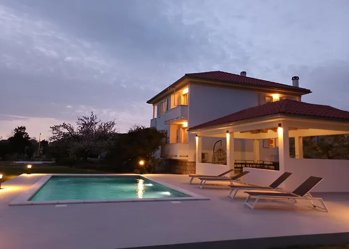 Family-friendly With Swimming Pool Kampor, Rab - 16865 * Kampor